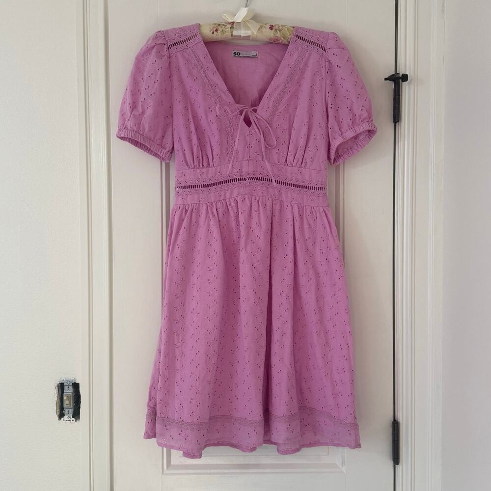 So Lilac Pink Eyelet Short Sleeve Dress Womens Small Cottagecore EUC